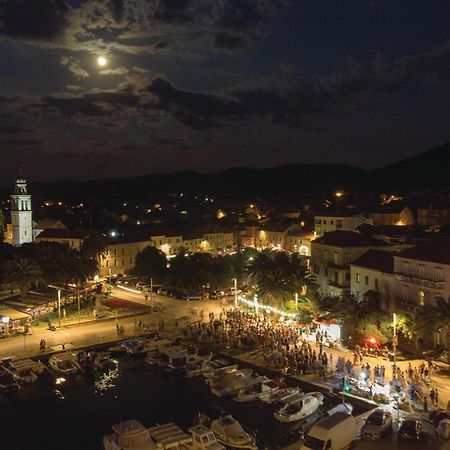 Beautiful Apartment In Vela Luka With Wifi Luaran gambar