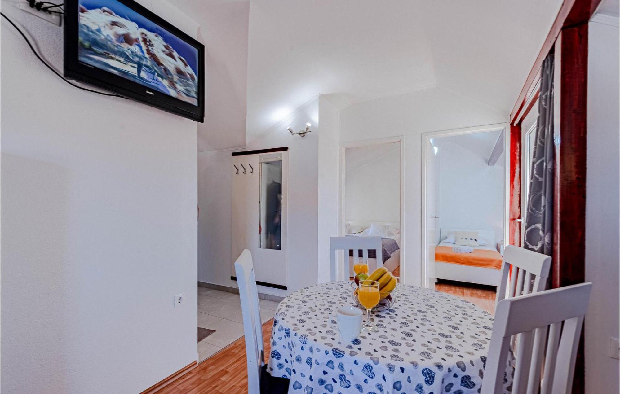 Beautiful Apartment In Vela Luka With Wifi Luaran gambar