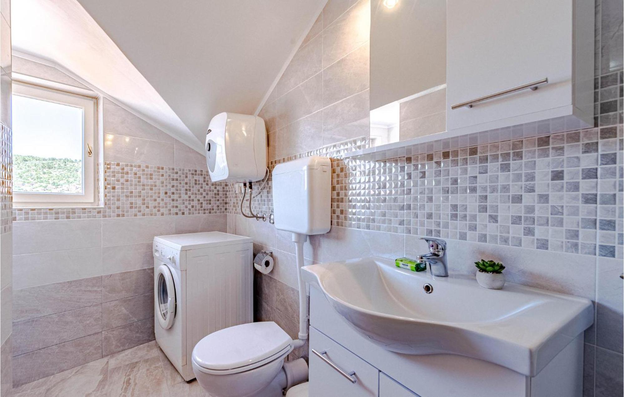 Beautiful Apartment In Vela Luka With Wifi Luaran gambar