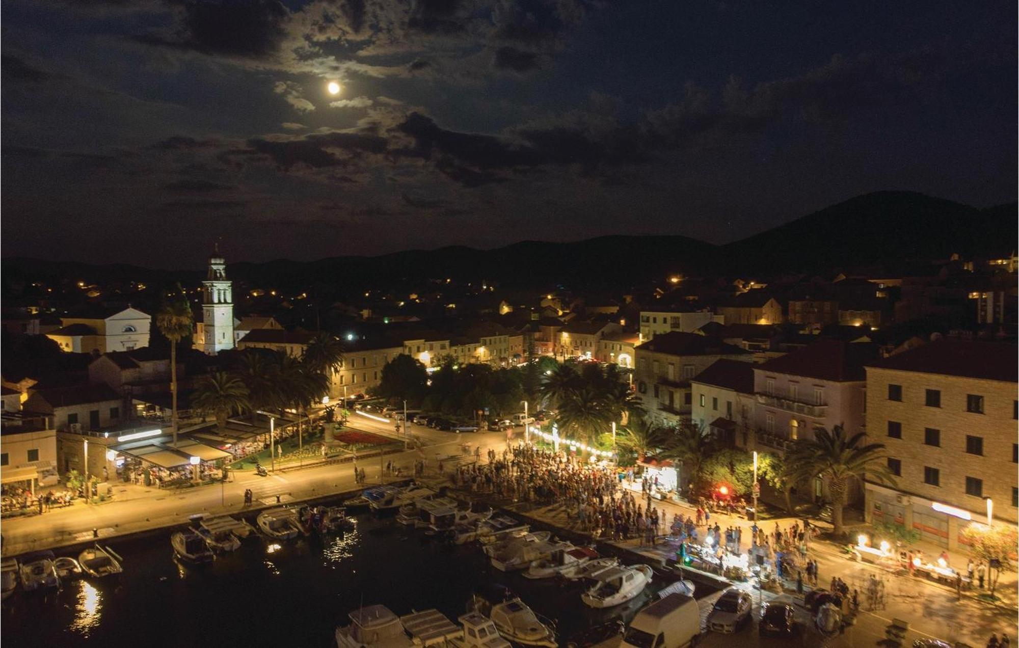 Beautiful Apartment In Vela Luka With Wifi Luaran gambar